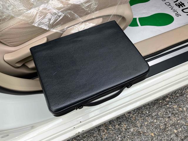 ティアナ ＸＥ　オートクルーズコントロール　全周囲カメラ　ナビ　アルミホイール　オートライト　ＣＶＴ　スマートキー　電動格納ミラー　盗難防止システム　ＣＤ　ＵＳＢ　ミュージックプレイヤー接続可　衝突安全ボディ　ＡＢＳ（56枚目）