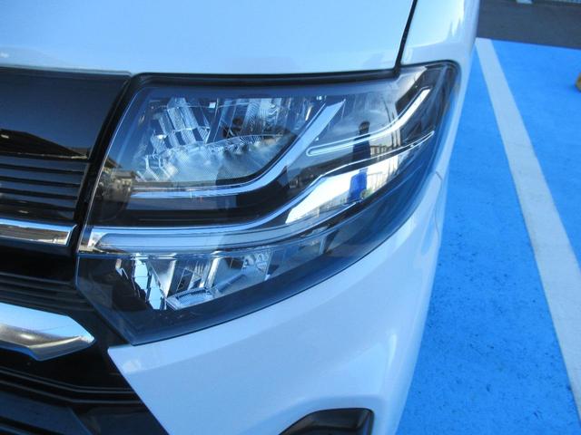 タント カスタムＸ　寒冷地仕様車　誤発進抑制　地デジ　ブルートゥース　リアカメラ　ＵＳＢ　ＥＴＣ車載器　ＳＤナビゲーション　オートミラー　車線逸脱警報　フルフラット　ＬＥＤランプ　スマキー　盗難防止システム　ナビＴＶ（10枚目）