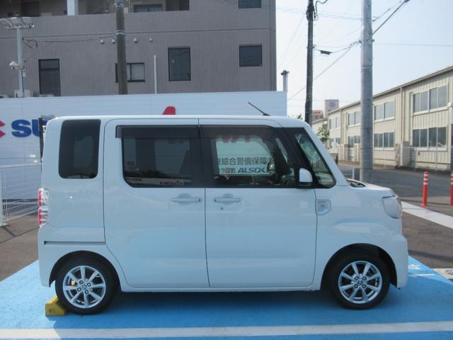 ピクシスメガ Ｌ　ＳＡＩＩＩ　衝突回避システム　運転席助手席エアバック　電格ミラー　Ｂｌｕｅｔｏｏｔｈ対応　クリアランスソナー　ＥＴＣ車載器　ベンチシート　オートライト　アイドリングストップ　ドライブレコーダー　ナビＴＶ　パワステ（6枚目）