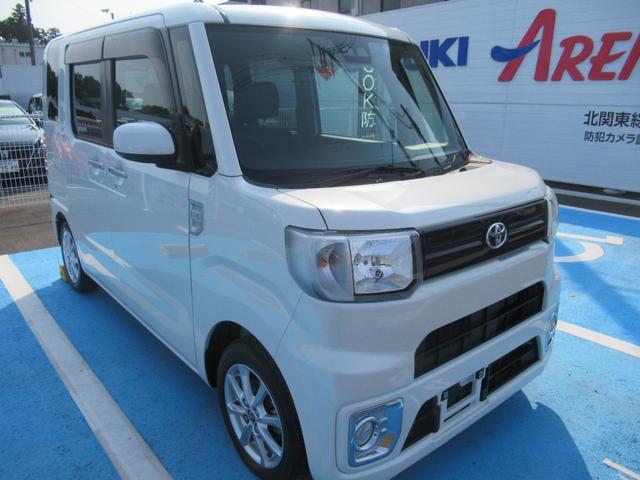ピクシスメガ Ｌ　ＳＡＩＩＩ　衝突回避システム　運転席助手席エアバック　電格ミラー　Ｂｌｕｅｔｏｏｔｈ対応　クリアランスソナー　ＥＴＣ車載器　ベンチシート　オートライト　アイドリングストップ　ドライブレコーダー　ナビＴＶ　パワステ（7枚目）
