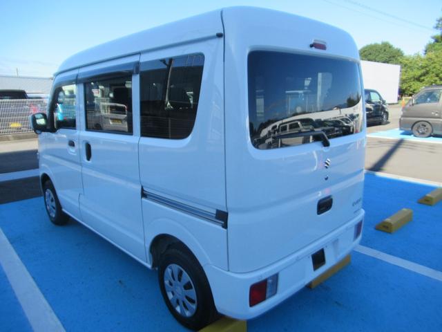 エブリイ ＰＣ　４ＷＤ　Ｉ－ＳＴＯＰ　ＴＶナビ　ＢＬＵＥＴＯＯＴＨ　電動格納式ミラー　ＤＶＤ再生　Ｗエアバッグ　キーレスエントリーシステム　オートハイビーム　ＥＴＣ付　前席パワーウインドウ　セキュリティーアラーム　ＳＤ（3枚目）