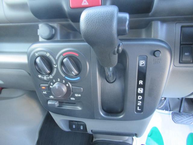 エブリイ ＰＣ　４ＷＤ　Ｉ－ＳＴＯＰ　ＴＶナビ　ＢＬＵＥＴＯＯＴＨ　電動格納式ミラー　ＤＶＤ再生　Ｗエアバッグ　キーレスエントリーシステム　オートハイビーム　ＥＴＣ付　前席パワーウインドウ　セキュリティーアラーム　ＳＤ（30枚目）