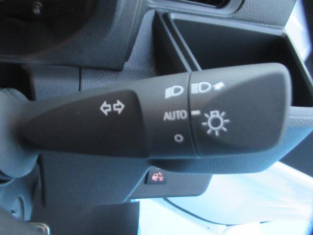 ハイゼットトラック スタンダード　農用スペシャル　ソナー　助手席エアバック　誤発進抑制機能　ＰＳ　エアコン付　衝突安全ボディ　運転席エアバック　オートライト　アイドリングストップ　ＡＢＳ　イモビ　切替式４ＷＤ（31枚目）