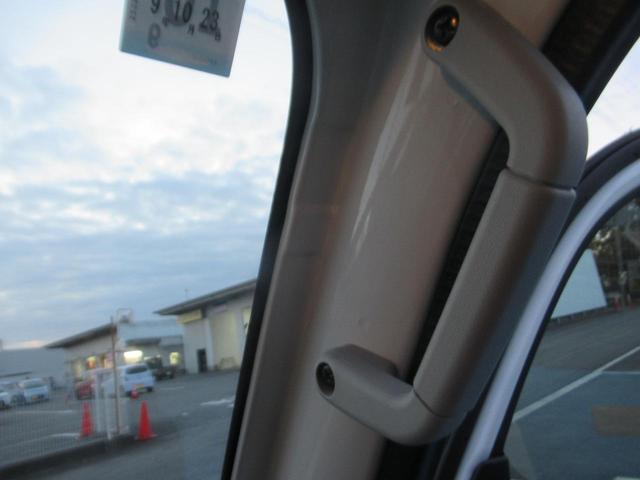 ハイゼットトラック スタンダード　農用スペシャル　ソナー　助手席エアバック　誤発進抑制機能　ＰＳ　エアコン付　衝突安全ボディ　運転席エアバック　オートライト　アイドリングストップ　ＡＢＳ　イモビ　切替式４ＷＤ（36枚目）