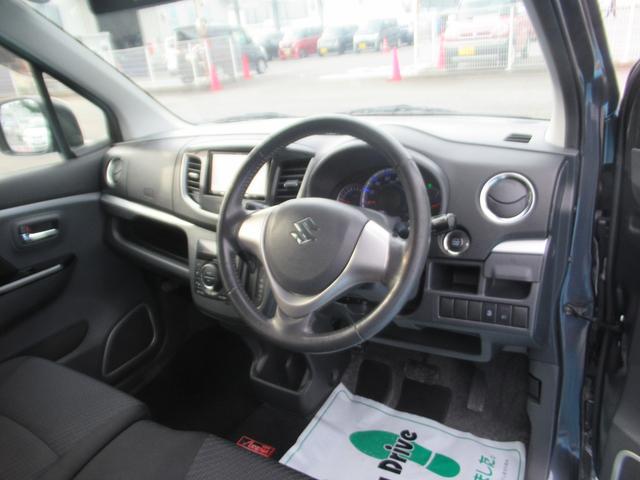 ワゴンRスティングレー X ナビテレビ 盗難防止 電格ミラー ETC付 Iストップ スマートキープッシュスタート ワンセグTV ABS付 運転席エアバッグ パワステ AUTOエアコン PW 衝突安全ボディ オートライト(19枚目)