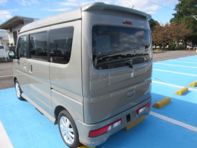 エブリイワゴン PZターボスペシャル 両側パワ-スライドドア LEDヘッドライト付き オートマチックハイビーム キーレススタートシステム Bソナー 運転席シートヒーター フルフラット ESC ブルートゥースオーディオ USB ベンチシート(3枚目)