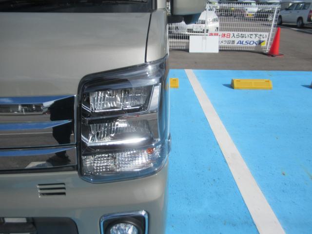 エブリイワゴン PZターボスペシャル 両側パワ-スライドドア LEDヘッドライト付き オートマチックハイビーム キーレススタートシステム Bソナー 運転席シートヒーター フルフラット ESC ブルートゥースオーディオ USB ベンチシート(9枚目)