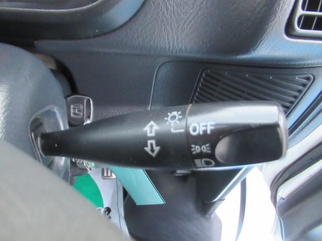アクティトラック SDX 4WD エアコンパワステ PS 運転席エアバッグ パートタイム4WD(21枚目)