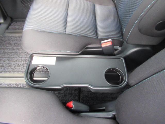 ヴォクシー ハイブリッドZS 煌II Btオーディオ 電動両側スライドドア フルフラット ドライブレコーダ 電動格納ミラー 衝突安全ボディ パワーステアリング DVD再生可 スマキー 地デジTV SDナビゲーション 横滑防止 Aライト(25枚目)