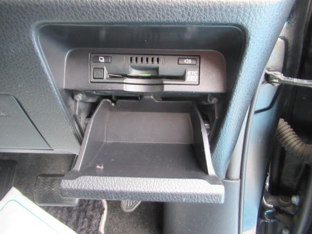 ヴォクシー ハイブリッドZS 煌II Btオーディオ 電動両側スライドドア フルフラット ドライブレコーダ 電動格納ミラー 衝突安全ボディ パワーステアリング DVD再生可 スマキー 地デジTV SDナビゲーション 横滑防止 Aライト(30枚目)