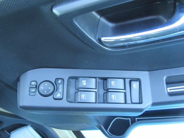 タフト G クロムベンチャー サイドSRS PW bluetooth 衝突軽減装置 Sヒーター パークセンサー Bカメラ 電動格納式ミラー 車線逸脱警報装置 サンル-フ A-STOP ドラレコ ルーフレール AAC USB イモビ(19枚目)