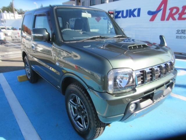 ジムニー ランドベンチャー　前席パワーウインドウ　助手席エアバック　運転席エアバッグ　４ＷＤ車　ワンセグ　キーレス付　ＰＳ　衝突安全ボディ　ＡＢＳ付　シートヒータ　ＳＤ　電動格納式ミラー　ＡＴエアコン　ＴＶ＆ナビ（7枚目）