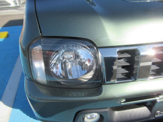 ジムニー ランドベンチャー　前席パワーウインドウ　助手席エアバック　運転席エアバッグ　４ＷＤ車　ワンセグ　キーレス付　ＰＳ　衝突安全ボディ　ＡＢＳ付　シートヒータ　ＳＤ　電動格納式ミラー　ＡＴエアコン　ＴＶ＆ナビ（10枚目）