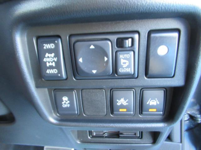 ジューク 16GT FOUR パーソナライゼーション バックカメラ ドライブレコーダー 盗難防止システム DVD再生 ETC ターボ 4WD スマートキー オートライト フルセグテレビ 全方位カメラ 衝突安全ボディ 衝突被害軽減システム SDナビ(29枚目)