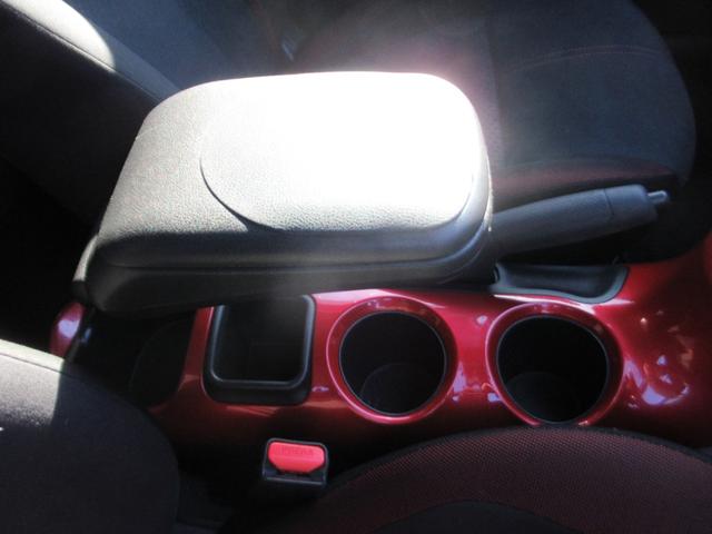 ジューク 16GT FOUR パーソナライゼーション バックカメラ ドライブレコーダー 盗難防止システム DVD再生 ETC ターボ 4WD スマートキー オートライト フルセグテレビ 全方位カメラ 衝突安全ボディ 衝突被害軽減システム SDナビ(38枚目)