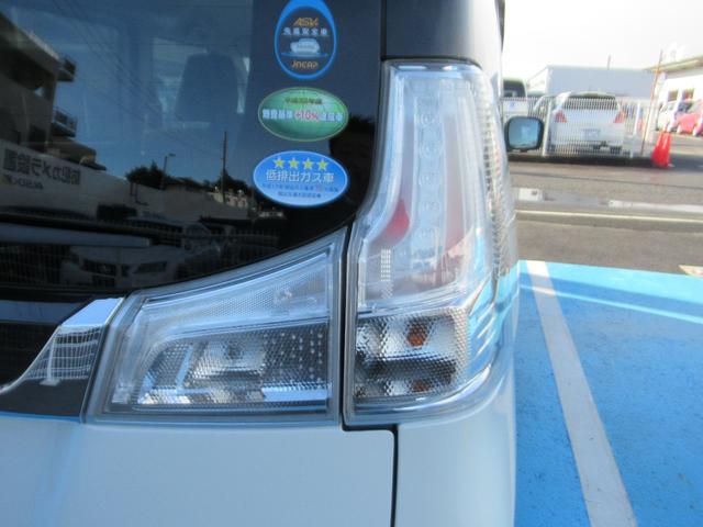 ソリオバンディット ハイブリッドＭＶ　両側パワードア　盗難防止　アイスト　スマ－トキ－　ドライブレコーダ　パノラマモニター　フロントカメラ　Ｂモニ　ＥＴＣ付き　サイドエアバッグ　地デジフルセグＴＶ　オートクルーズ　運転席側シートヒーター（17枚目）