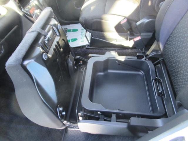 ソリオバンディット ハイブリッドＭＶ　両側パワードア　盗難防止　アイスト　スマ－トキ－　ドライブレコーダ　パノラマモニター　フロントカメラ　Ｂモニ　ＥＴＣ付き　サイドエアバッグ　地デジフルセグＴＶ　オートクルーズ　運転席側シートヒーター（28枚目）