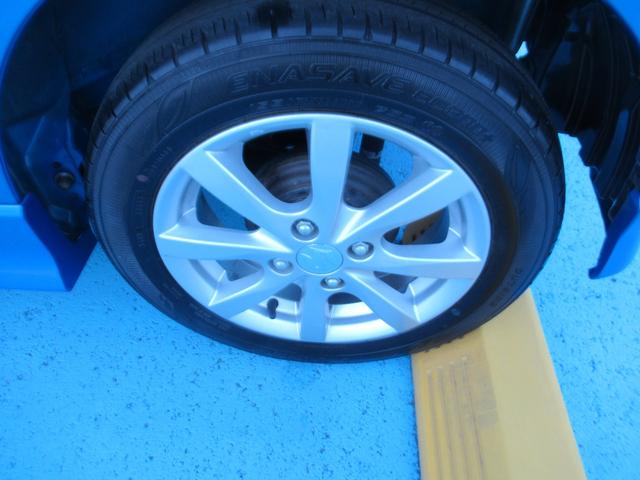 ワゴンＲ ハイブリッドＦＺ　アイドルストップ　ＢＬＵＥＴＯＯＴＨ　シートヒー　ＰＳ　ＰＷ　盗難防止　ＳＲＳ　オートマチックハイビーム　ＤＶＤ　ＬＥＤライト　ＷエアＢ　スマートキー　フルフラット　横滑り防止　フロントベンチシート（13枚目）