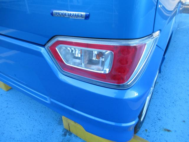 ワゴンＲ ハイブリッドＦＺ　アイドルストップ　ＢＬＵＥＴＯＯＴＨ　シートヒー　ＰＳ　ＰＷ　盗難防止　ＳＲＳ　オートマチックハイビーム　ＤＶＤ　ＬＥＤライト　ＷエアＢ　スマートキー　フルフラット　横滑り防止　フロントベンチシート（15枚目）