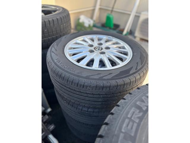 ノア ハイブリッドＧ　禁煙車　純正９インチナビ　ＴＶ　Ｂｌｕｅｔｏｏｔｈ　バックカメラ　ＥＴＣ　デジタルインナーミラー　前後ドラレコ　左側パワースライドドア　前席シートヒーター　ＬＥＤヘッドライト　フロント／リヤエアコン（7枚目）