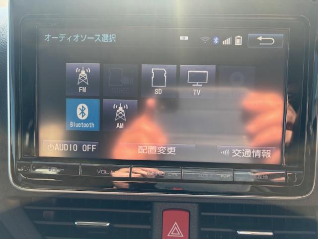 ノア ハイブリッドＧ　禁煙車　純正９インチナビ　ＴＶ　Ｂｌｕｅｔｏｏｔｈ　バックカメラ　ＥＴＣ　デジタルインナーミラー　前後ドラレコ　左側パワースライドドア　前席シートヒーター　ＬＥＤヘッドライト　フロント／リヤエアコン（12枚目）