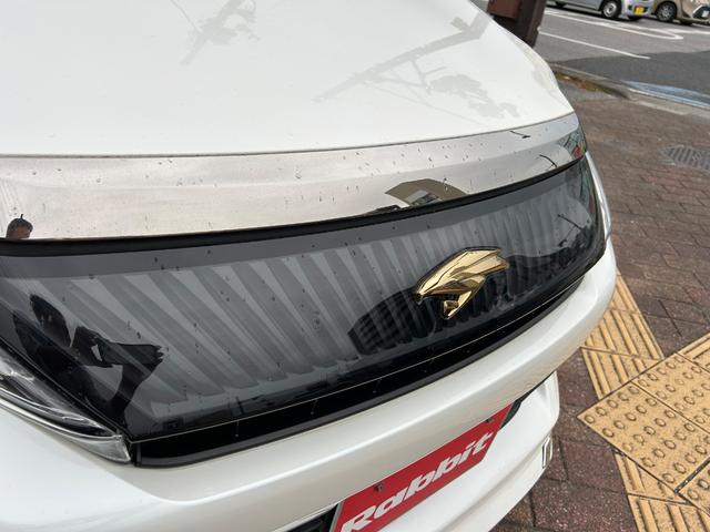 ハリアー エレガンス　モデリスタエアロ　Ｍ’Ｓスピード４本出しマフラー　ワンオーナー　禁煙車　純正ナビ・フルセグＴＶ・バックカメラ　ハーフレザーシート　ＬＥＤ　ＥＴＣ　スマートキー　プッシュスタート　オートドアミラー（12枚目）