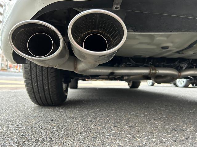 ハリアー エレガンス　モデリスタエアロ　Ｍ’Ｓスピード４本出しマフラー　ワンオーナー　禁煙車　純正ナビ・フルセグＴＶ・バックカメラ　ハーフレザーシート　ＬＥＤ　ＥＴＣ　スマートキー　プッシュスタート　オートドアミラー（26枚目）