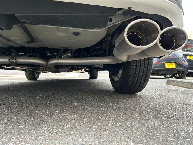 ハリアー エレガンス　モデリスタエアロ　Ｍ’Ｓスピード４本出しマフラー　ワンオーナー　禁煙車　純正ナビ・フルセグＴＶ・バックカメラ　ハーフレザーシート　ＬＥＤ　ＥＴＣ　スマートキー　プッシュスタート　オートドアミラー（29枚目）