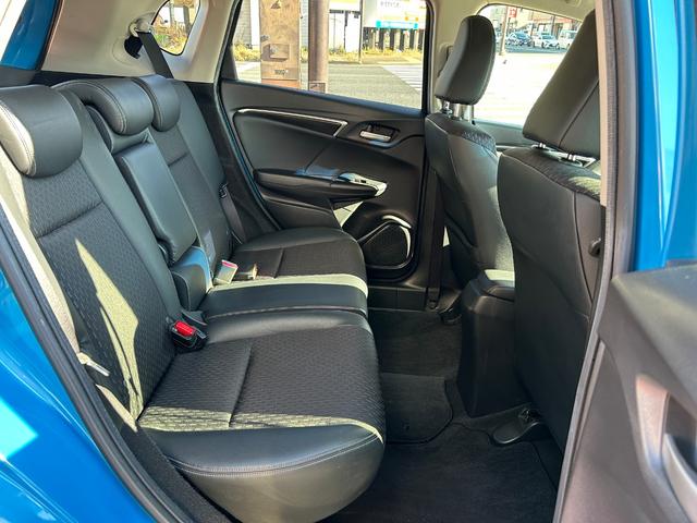 フィットハイブリッド Ｌパッケージ　あんしんパッケージ　ワンオーナー　禁煙車　衝突軽減ブレーキ　ＬＥＤヘッドライト　前後ドラレコ　デジタルインナーミラー　スマートキー　プッシュスタート　ＥＴＣ（24枚目）