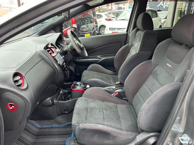 ノート e-パワーニスモ アラウンドビューモニター デジタルインナーミラー エマージェンシーブレーキ 車線逸脱警報 前後ドラレコ LEDヘッドライト 前後ソナー 純正ナビ・TV・バックカメラ Bluetooth ETC(32枚目)