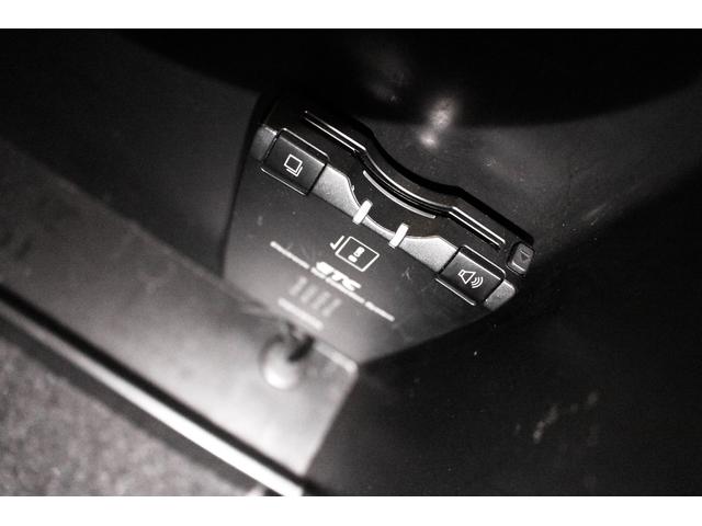 ＴＸリミテッド　４ＷＤ　リフトアップ　新品ダッシュボード交換　ブラックレザー調シートカバー　社外１７インチアルミホイール　イカリングヘッドライト　ＨＤＤナビ　ＴＶ　ＤＶＤビデオ　ＣＤ　バックカメラ　ＥＴＣ　８人乗り(35枚目)