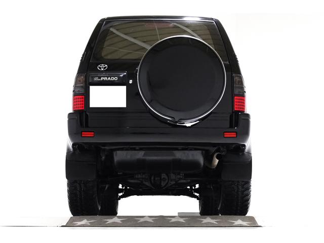 ランドクルーザープラド トヨタ ｔｘ ４ｗｄ リフトアップ 丸目仕様 ａｐｊ製ヴィンテージグリル ｓｔａｒ１６インチアルミホイール ｌｅｄイカリングヘッドライト ブラックレザー調シートカバー ３列シート ８人乗り １ナンバー可能 群馬県 ｔｘ ４ｗｄ リフトアップ