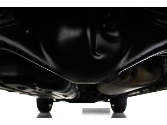 ハイラックスサーフ ＳＳＲ－Ｘ　４ＷＤ　新品ダッシュボード交換　ヴィンテージグリル　インナーブラックＬＥＤイカリングヘッドライト　ＬＥＤスモークテールランプ　ＳＴＡＲ１６インチアルミホイール　ブラックレザー調シートカバー　ＨＩＤ（22枚目）