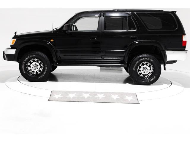 ＳＳＲ－Ｘ　４ＷＤ　リフトアップ　ＵＳ仕様コーナー　アンバーサイドマーカー　ＡＰＪ製ヴィンテージグリル　社外１６インチアルミホイール　前後クロームメッキバンパー　ＬＥＤヘッドライト　ブラックレザー調シートカバー(9枚目)