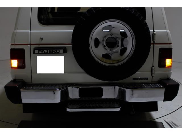 ＸＬ　４ＷＤ　丸目ヘッドライト　ナローボディ　純正メッキホイール　ＬＥＤイカリングヘッドライト　　サイドステップ　　リアステップバンパー　リアセンターステップ付　ディーゼルターボ　７人乗り　４ナンバー登録可(40枚目)