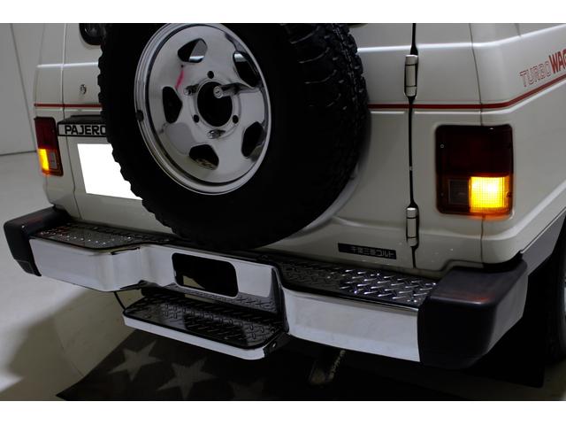 パジェロ ＸＬ　４ＷＤ　丸目ヘッドライト　ナローボディ　純正メッキホイール　ＬＥＤイカリングヘッドライト　　サイドステップ　　リアステップバンパー　リアセンターステップ付　ディーゼルターボ　７人乗り　４ナンバー登録可（41枚目）