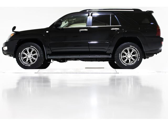 ＳＳＲ－Ｘ　４ＷＤ　新品ダッシュボード交換　後期仕様　ＡＰＪ製ヴィンテージグリル　ＡＰＪ製インナーブラックＬＥＤイカリングヘッドライト　社外１７インチアルミホイール　ブラックレザー調シートカバー　キーレス　ＥＴＣ(9枚目)