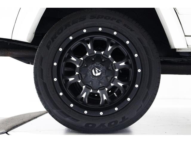 ジープ・チェロキー リミテッド　４ＷＤ　リフトアップ　社外１８インチアルミホイール　社外ワイドオーバーフェンダー　メッキグリル　クリスタルヘッドライト　クリアコーナー　クリアウィンカー　クリアサイドマーカー　本革電動シート　ＥＴＣ（74枚目）