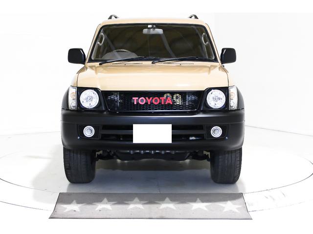 ランドクルーザープラド TX リミテッド 4WD 丸目仕様 APJ製ヴィンテージグリル APJ製レザー調シートカバー APJ製ヴィンテージ16インチアルミホイール LEDテールランプ LEDイカリングフォグランプ 8人乗3列シート(6枚目)