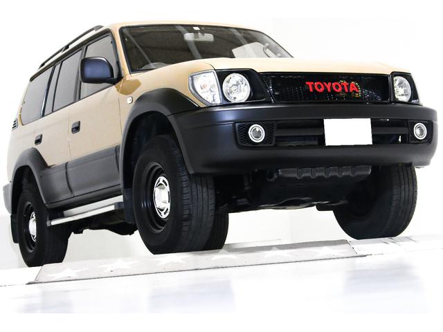 ランドクルーザープラド TX リミテッド 4WD 丸目仕様 APJ製ヴィンテージグリル APJ製レザー調シートカバー APJ製ヴィンテージ16インチアルミホイール LEDテールランプ LEDイカリングフォグランプ 8人乗3列シート(19枚目)
