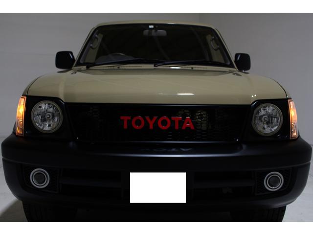 ランドクルーザープラド TX リミテッド 4WD 丸目仕様 APJ製ヴィンテージグリル APJ製レザー調シートカバー APJ製ヴィンテージ16インチアルミホイール LEDテールランプ LEDイカリングフォグランプ 8人乗3列シート(28枚目)