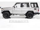 ＬＸ　４ＷＤ　ワンオーナー　ナローボディ　５速マニュアル　社外１６インチアルミホイール　クロームメッキフロントバンパー　ＬＥＤイカリングヘッドライト　ＬＥＤクリスタルコンビテールランプ　新品ダッシュボード(8枚目)