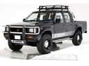 ブラックエディション　４ＷＤ　５ＭＴ　新品タイミングベルト交換　スキッドプレート　荷台チッピングコート済　クリスタルヘッドライト　イカリング　ＡＰＪ製ルーフラック　ＡＰＪ製ヴィンテージアルミ　フロントパワーウインドウ(2枚目)