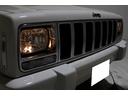 リミテッド　４ＷＤ　リフトアップ　社外１８インチアルミホイール　社外ワイドオーバーフェンダー　メッキグリル　クリスタルヘッドライト　クリアコーナー　クリアウィンカー　クリアサイドマーカー　本革電動シート　ＥＴＣ（30枚目）