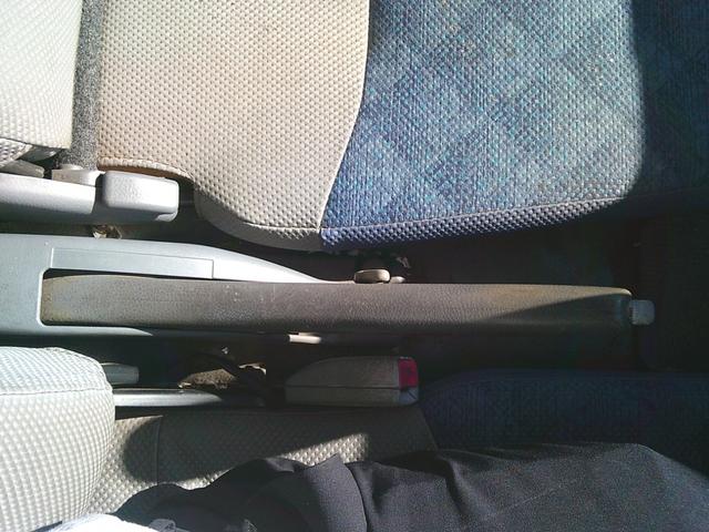 キャンターガッツ  950Lタンクローリー タンク検査付き デジタルメーター プリセット機能付き エアコン・パワステ 運転席側エアバッグ付き Rダブルタイヤ(6枚目)