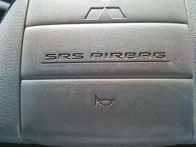 キャンターガッツ  950Lタンクローリー タンク検査付き デジタルメーター プリセット機能付き エアコン・パワステ 運転席側エアバッグ付き Rダブルタイヤ(30枚目)