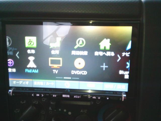 エルフトラック  4WD MT 後輪ダブル ナビ TV バックカメラ 電動格納ミラー エアコン パワーウィンドウ 運転席エアバッグ CD DVD再生 USB Bluetooth(5枚目)