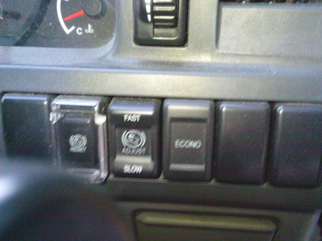 エルフトラック  4WD MT 後輪ダブル ナビ TV バックカメラ 電動格納ミラー エアコン パワーウィンドウ 運転席エアバッグ CD DVD再生 USB Bluetooth(10枚目)