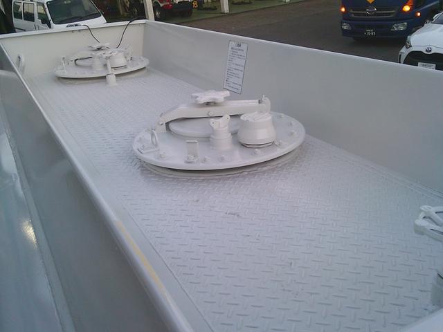 エルフトラック  4WD MT 後輪ダブル ナビ TV バックカメラ 電動格納ミラー エアコン パワーウィンドウ 運転席エアバッグ CD DVD再生 USB Bluetooth(18枚目)