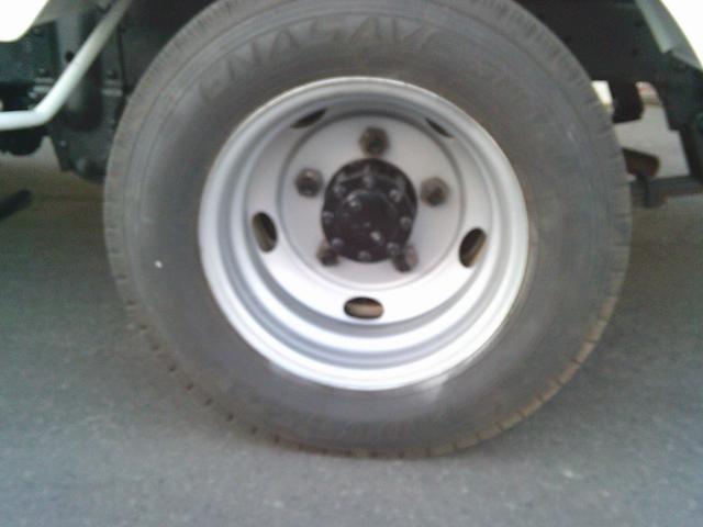 エルフトラック  4WD MT 後輪ダブル ナビ TV バックカメラ 電動格納ミラー エアコン パワーウィンドウ 運転席エアバッグ CD DVD再生 USB Bluetooth(23枚目)